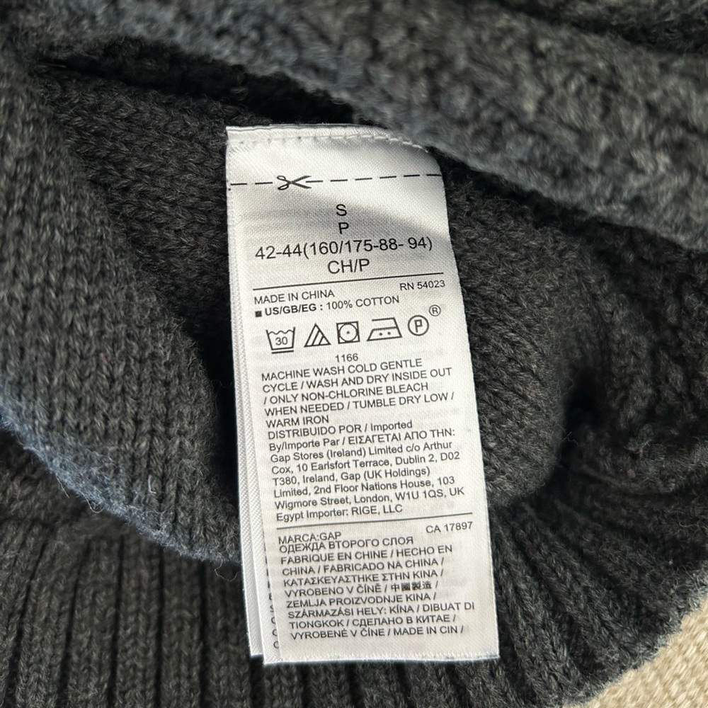 Gap Women’s Cable-Knit Turtleneck Sweater Size S - Picture 5 of 5